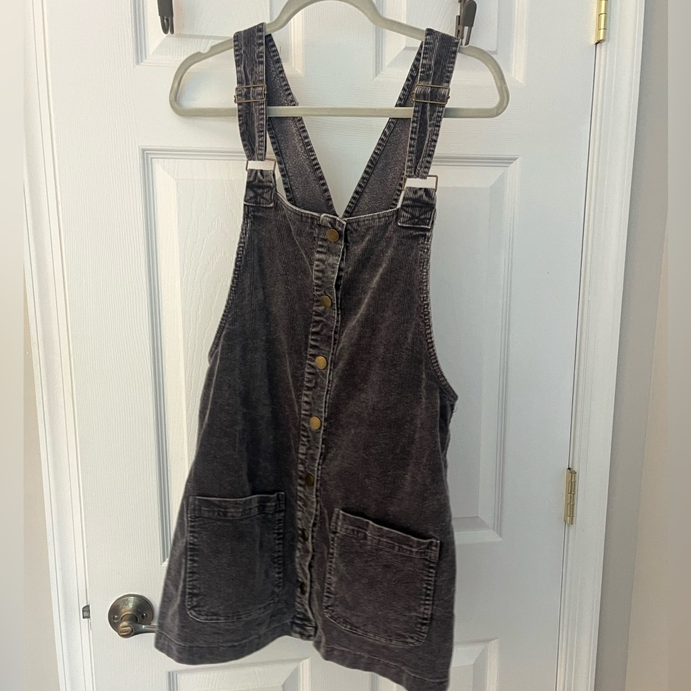 Corduroy jumper. Size small
